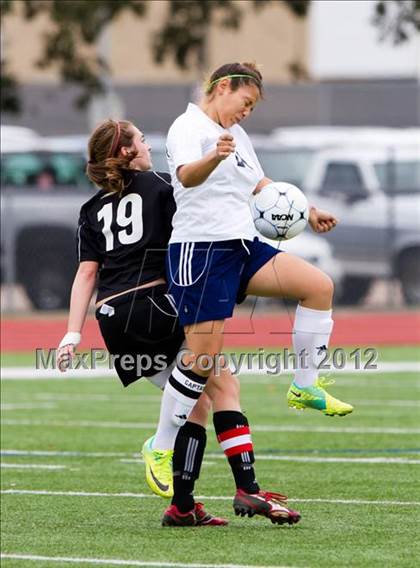 Thumbnail 1 in Alief Elsik vs Clear Brook (I-10 Shootout) photogallery.