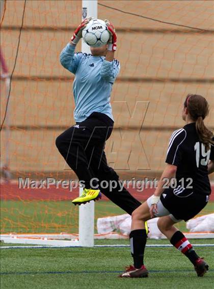 Thumbnail 2 in Alief Elsik vs Clear Brook (I-10 Shootout) photogallery.