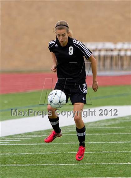 Thumbnail 3 in Alief Elsik vs Clear Brook (I-10 Shootout) photogallery.