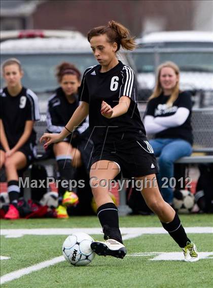 Thumbnail 1 in Alief Elsik vs Clear Brook (I-10 Shootout) photogallery.