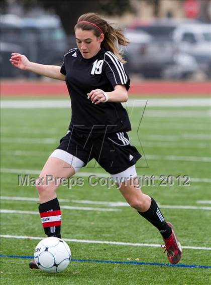 Thumbnail 2 in Alief Elsik vs Clear Brook (I-10 Shootout) photogallery.