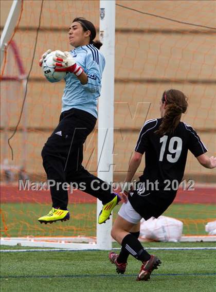 Thumbnail 3 in Alief Elsik vs Clear Brook (I-10 Shootout) photogallery.