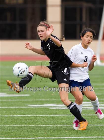 Thumbnail 2 in Alief Elsik vs Clear Brook (I-10 Shootout) photogallery.