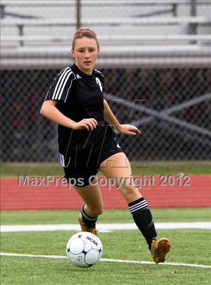 Thumbnail 2 in Alief Elsik vs Clear Brook (I-10 Shootout) photogallery.