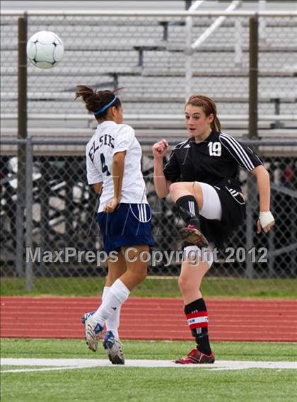 Thumbnail 1 in Alief Elsik vs Clear Brook (I-10 Shootout) photogallery.