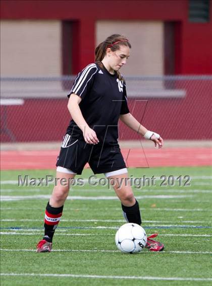 Thumbnail 3 in Alief Elsik vs Clear Brook (I-10 Shootout) photogallery.