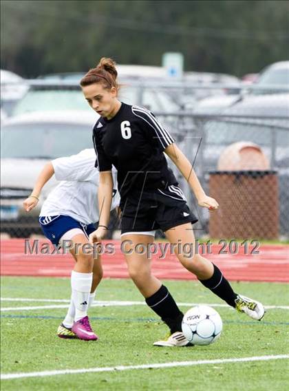 Thumbnail 3 in Alief Elsik vs Clear Brook (I-10 Shootout) photogallery.