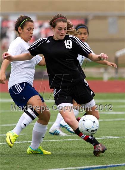 Thumbnail 2 in Alief Elsik vs Clear Brook (I-10 Shootout) photogallery.