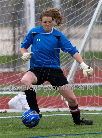 Thumbnail 3 in Alief Elsik vs Clear Brook (I-10 Shootout) photogallery.