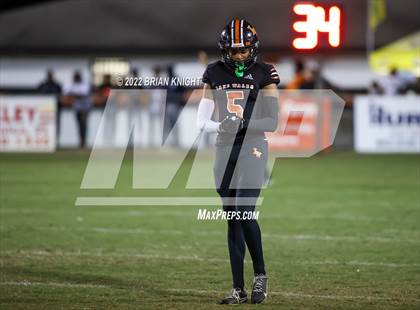 Thumbnail 3 in Zephyrhills @ Lake Wales (FHSAA 3S Regional Final) photogallery.