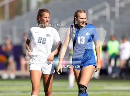 Thumbnail 2 in Timberline vs. Lake City- IDHSAA 5A Championship Quarterfinal photogallery.