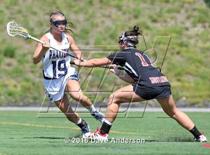Thumbnail 2 in Mount Sinai vs Bayport-Blue Point (Section 11 Class C Final) photogallery.