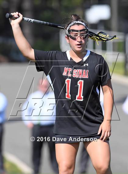 Thumbnail 3 in Mount Sinai vs Bayport-Blue Point (Section 11 Class C Final) photogallery.