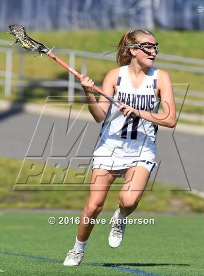 Thumbnail 1 in Mount Sinai vs Bayport-Blue Point (Section 11 Class C Final) photogallery.
