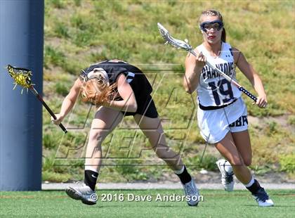 Thumbnail 3 in Mount Sinai vs Bayport-Blue Point (Section 11 Class C Final) photogallery.