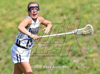 Thumbnail 3 in Mount Sinai vs Bayport-Blue Point (Section 11 Class C Final) photogallery.