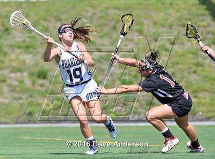 Thumbnail 2 in Mount Sinai vs Bayport-Blue Point (Section 11 Class C Final) photogallery.