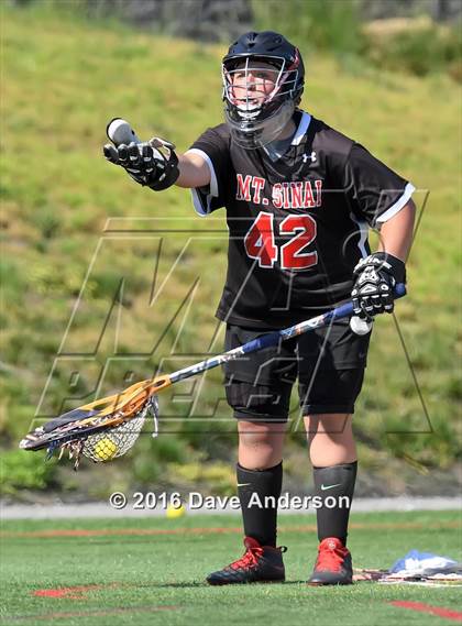 Thumbnail 3 in Mount Sinai vs Bayport-Blue Point (Section 11 Class C Final) photogallery.