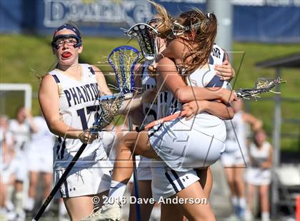 Thumbnail 1 in Mount Sinai vs Bayport-Blue Point (Section 11 Class C Final) photogallery.