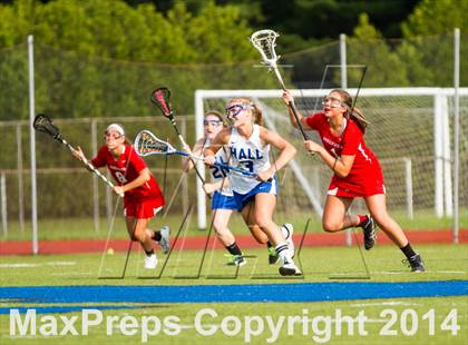 Thumbnail 3 in Hall vs Greenwich (CIAC Class L 1st Round) photogallery.
