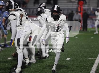 Thumbnail 1 in Dallas vs. Aliquippa (PIAA 4A Final) photogallery.