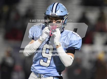 Thumbnail 2 in Dallas vs. Aliquippa (PIAA 4A Final) photogallery.