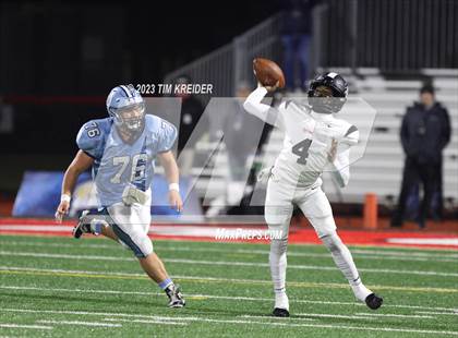 Thumbnail 1 in Dallas vs. Aliquippa (PIAA 4A Final) photogallery.