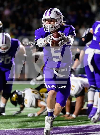Thumbnail 3 in Wasatch @ Lehi (UHSAA 5A Quarterfinal) photogallery.