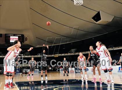 Thumbnail 2 in Santiago vs. Mater Dei (CIF SS D1AA Semifinal) photogallery.
