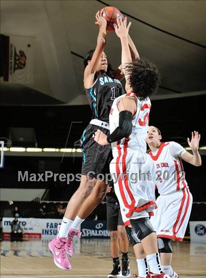 Thumbnail 2 in Santiago vs. Mater Dei (CIF SS D1AA Semifinal) photogallery.