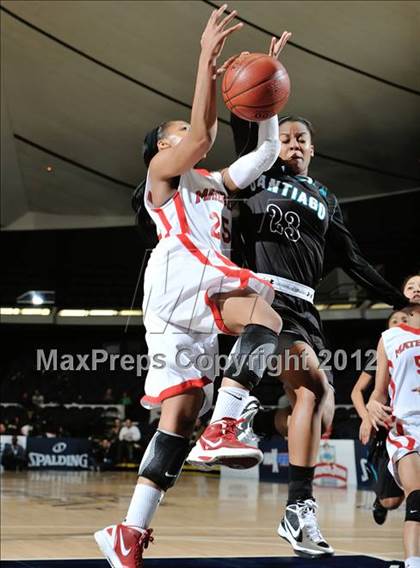 Thumbnail 3 in Santiago vs. Mater Dei (CIF SS D1AA Semifinal) photogallery.