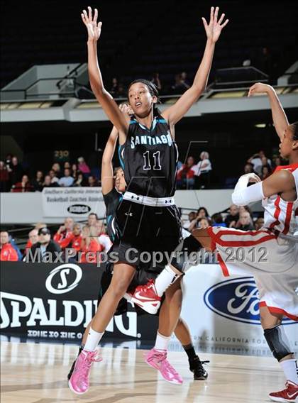 Thumbnail 2 in Santiago vs. Mater Dei (CIF SS D1AA Semifinal) photogallery.
