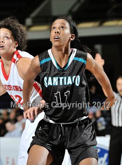 Thumbnail 1 in Santiago vs. Mater Dei (CIF SS D1AA Semifinal) photogallery.