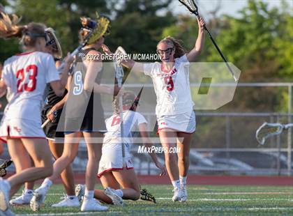 Thumbnail 3 in Darien vs New Canaan (FCIAC Finals) photogallery.