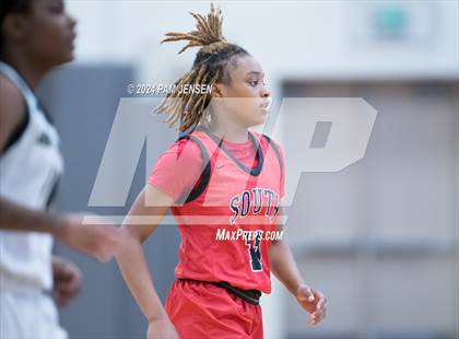 Thumbnail 1 in South Mecklenburg vs. Pinecrest photogallery.
