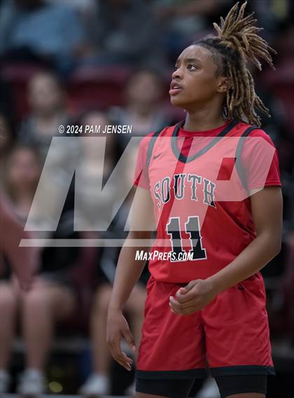 Thumbnail 3 in South Mecklenburg vs. Pinecrest photogallery.