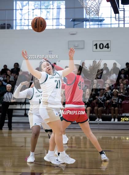 Thumbnail 1 in South Mecklenburg vs. Pinecrest photogallery.