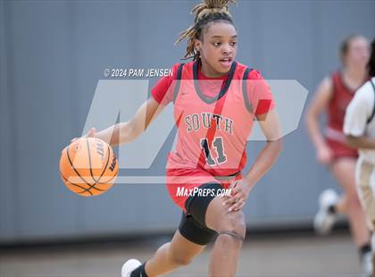 Thumbnail 1 in South Mecklenburg vs. Pinecrest photogallery.