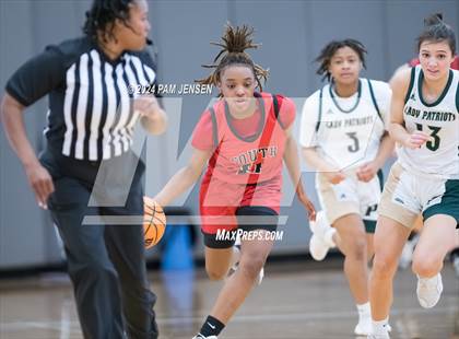 Thumbnail 1 in South Mecklenburg vs. Pinecrest photogallery.