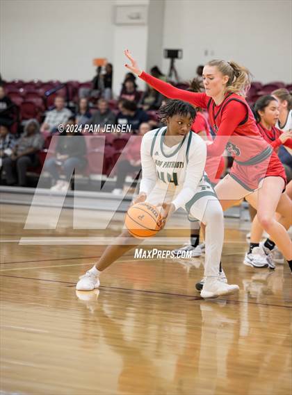 Thumbnail 1 in South Mecklenburg vs. Pinecrest photogallery.