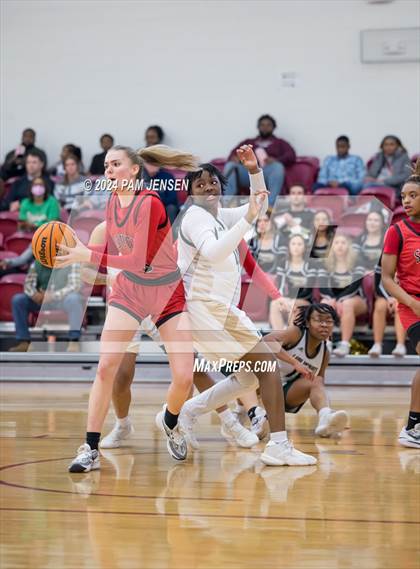 Thumbnail 1 in South Mecklenburg vs. Pinecrest photogallery.
