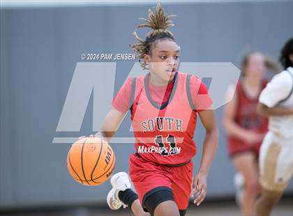 Thumbnail 2 in South Mecklenburg vs. Pinecrest photogallery.