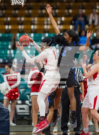 Thumbnail 1 in Grandview vs. Regis Jesuit (CHSAA 5A Final Four) photogallery.