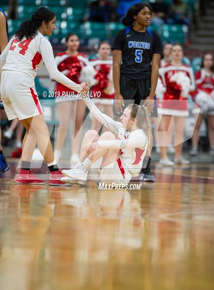 Thumbnail 2 in Grandview vs. Regis Jesuit (CHSAA 5A Final Four) photogallery.