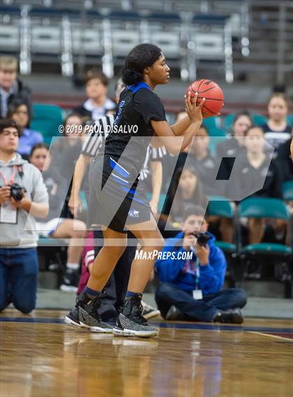 Thumbnail 3 in Grandview vs. Regis Jesuit (CHSAA 5A Final Four) photogallery.