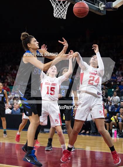 Thumbnail 3 in Grandview vs. Regis Jesuit (CHSAA 5A Final Four) photogallery.