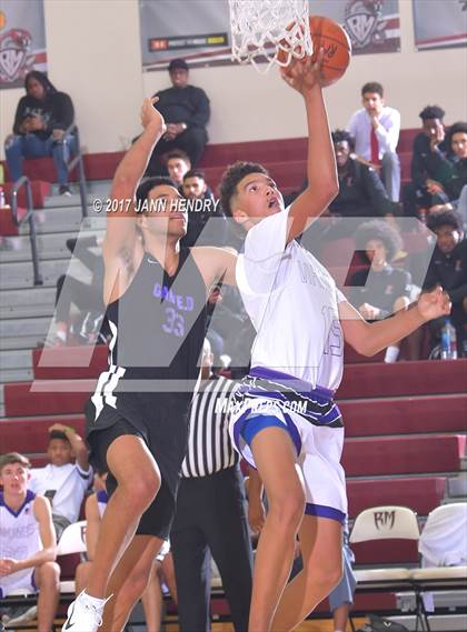 Thumbnail 1 in Valencia vs. Garfield (Rancho Mirage Holiday Invitational) photogallery.
