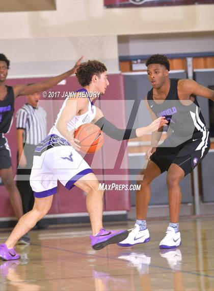 Thumbnail 3 in Valencia vs. Garfield (Rancho Mirage Holiday Invitational) photogallery.