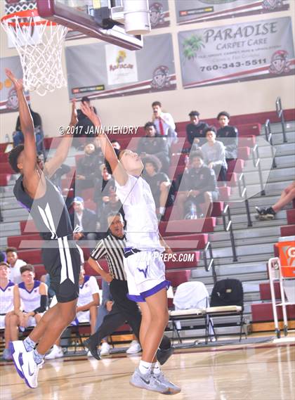 Thumbnail 1 in Valencia vs. Garfield (Rancho Mirage Holiday Invitational) photogallery.