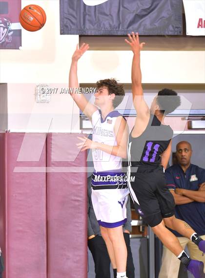Thumbnail 3 in Valencia vs. Garfield (Rancho Mirage Holiday Invitational) photogallery.